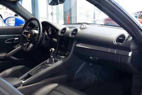Used 2024 Porsche 718 Cayman image 13