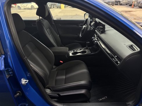 Used 2023 Honda Civic Sport image 15