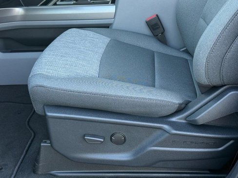New 2026 Ford F250 XLT w/ XLT Premium Package image 16