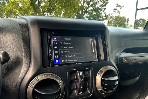 Used 2018 Jeep Wrangler Unlimited Sport image 17