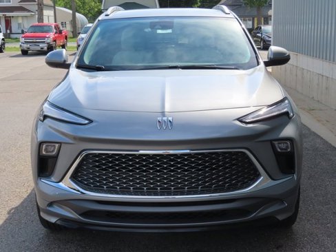Used 2024 Buick Encore GX Avenir w/ Avenir Convenience Package image 10