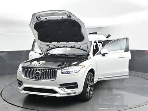 Used 2024 Volvo XC90 B6 Plus w/ Protection Package image 52