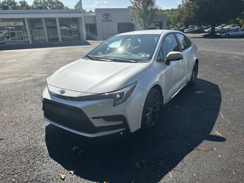 New 2025 Toyota Corolla SE image 1