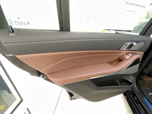 New 2026 BMW X7 xDrive40i image 23