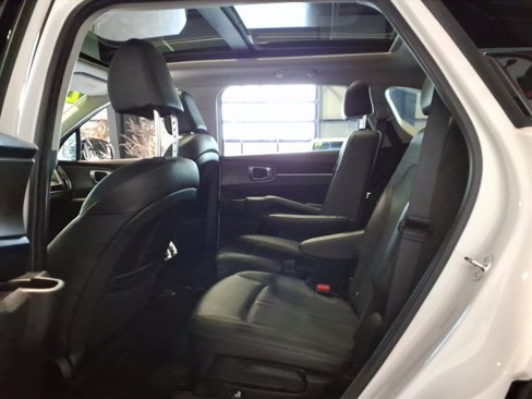 Used 2024 Kia Sorento X-Line EX image 16
