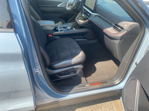 Used 2025 Ford Explorer ST image 26