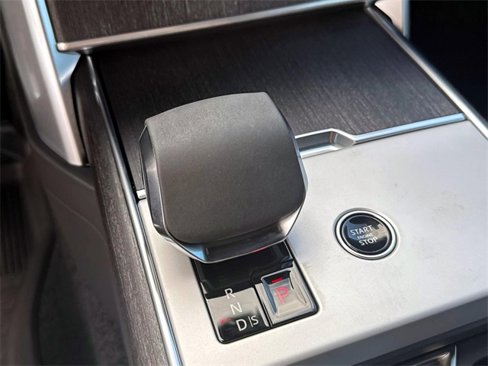 New 2025 Land Rover Range Rover SE image 23