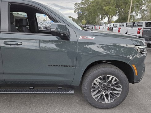 New 2026 Chevrolet Suburban Z71 image 8