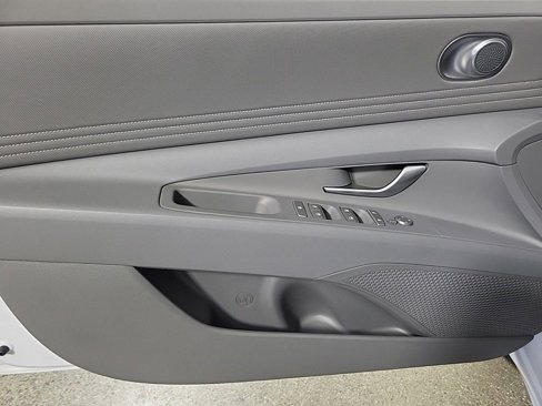 New 2025 Hyundai Elantra Sport image 19