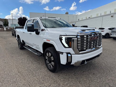 Used 2024 GMC Sierra 3500 Denali w/ Denali Reserve Package image 3