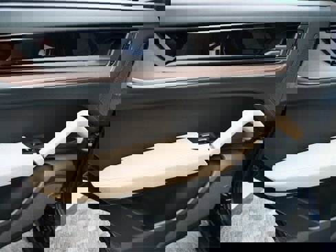 New 2025 Porsche Cayenne Coupe image 12