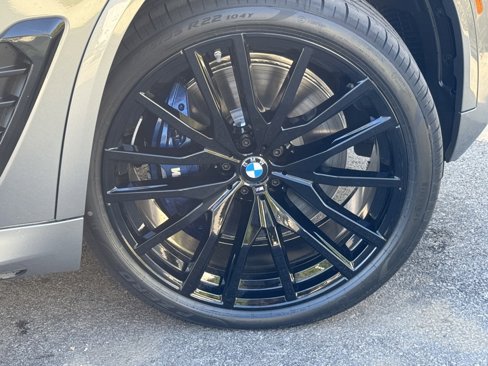 New 2026 BMW X5 M60i w/ Executive Package image 9