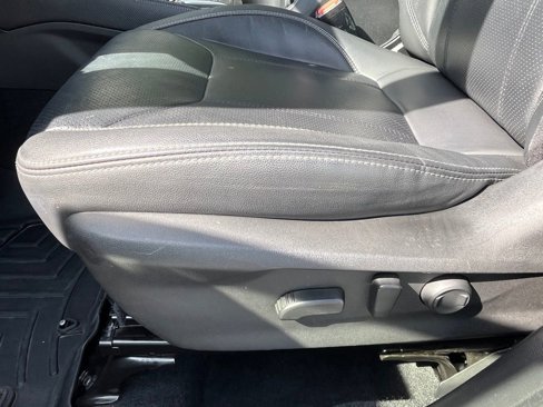Used 2022 Subaru Forester Limited image 24