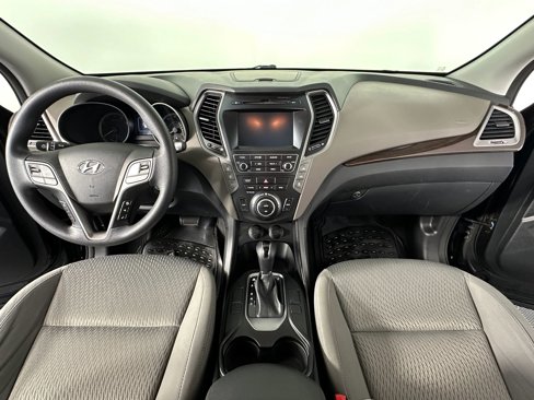 Used 2017 Hyundai Santa Fe SE image 31