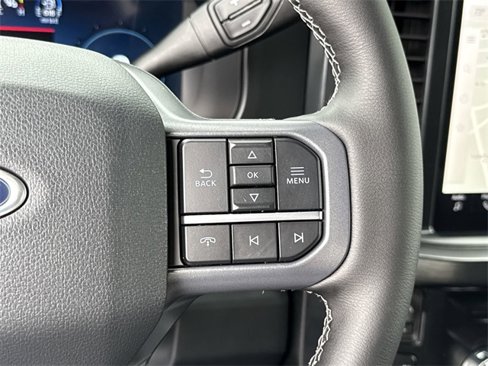 New 2025 Ford F450 Lariat image 33
