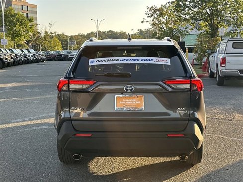 Used 2023 Toyota RAV4 XLE w/ Convenience Package image 3