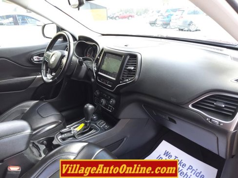 Used 2021 Jeep Cherokee Latitude Plus image 29