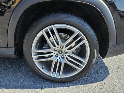Certified 2025 Mercedes-Benz GLS 450 4MATIC image 11