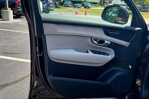 New 2026 Volvo XC90 B6 Plus image 11