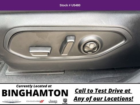Used 2023 Jeep Grand Cherokee L Limited w/ Black Appearance Package image 10