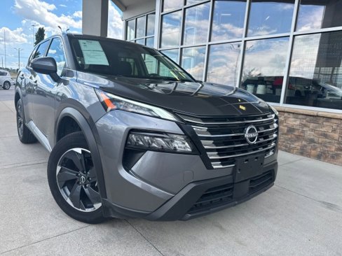 Used 2024 Nissan Rogue SV image 1