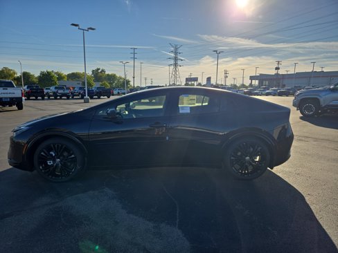 New 2026 Toyota Prius Plug-In Hybrid image 4
