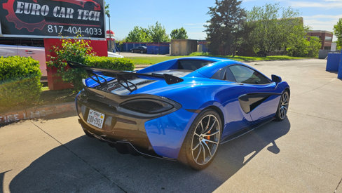 Used 2019 McLaren 570S Spider image 8
