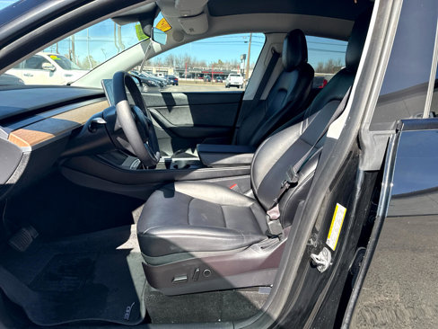 Used 2021 Tesla Model Y Long Range image 12
