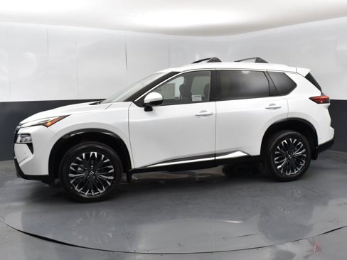 New 2026 Nissan Rogue Platinum image 4