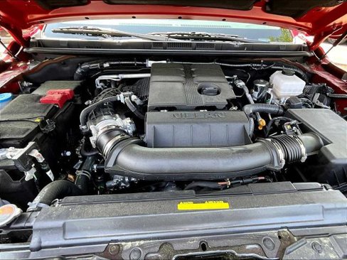 Certified 2025 Nissan Frontier SV image 28