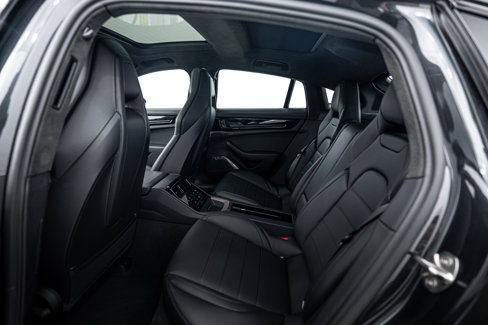 Certified 2025 Porsche Panamera Turbo image 22