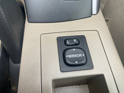 Used 2008 Toyota RAV4 Limited image 16