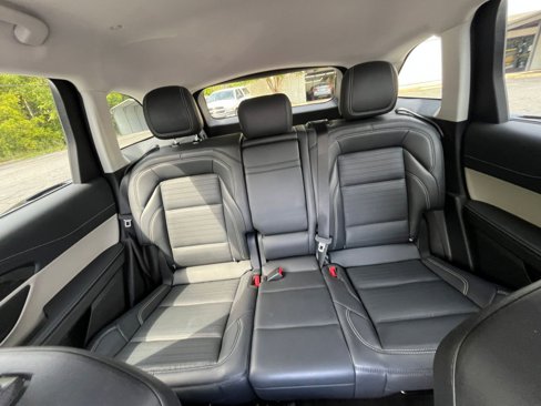 Used 2024 Lincoln Nautilus Reserve image 32