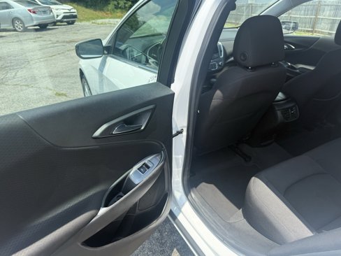 Used 2023 Chevrolet Malibu LT image 19