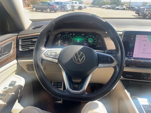 Used 2024 Volkswagen Atlas SEL Premium R-Line image 22