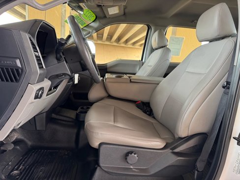 Used 2022 Ford F250 XL w/ Power Equipment Group image 12