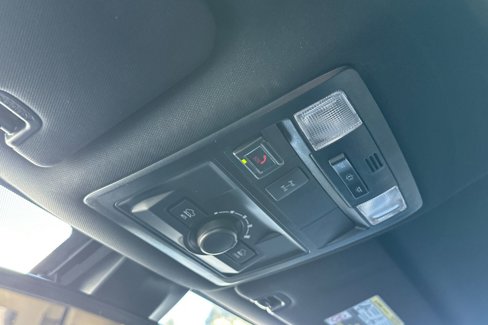 Used 2021 Toyota Tacoma TRD Off-Road image 23