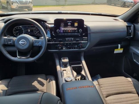 New 2025 Nissan Pathfinder Rock Creek image 11