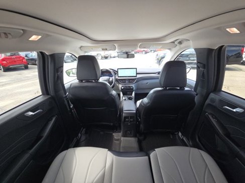 Used 2025 Ford Escape Platinum w/ Premium Technology Package image 15