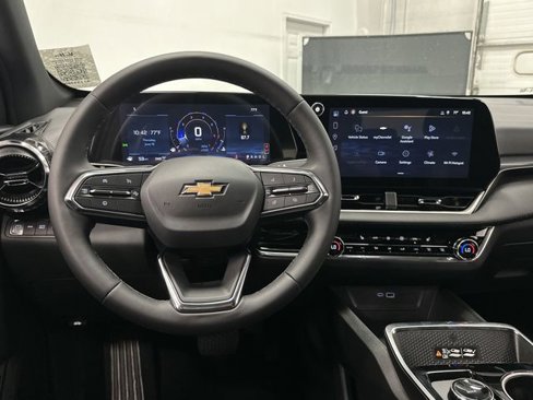New 2026 Chevrolet Equinox LT w/ Convenience Package II image 5