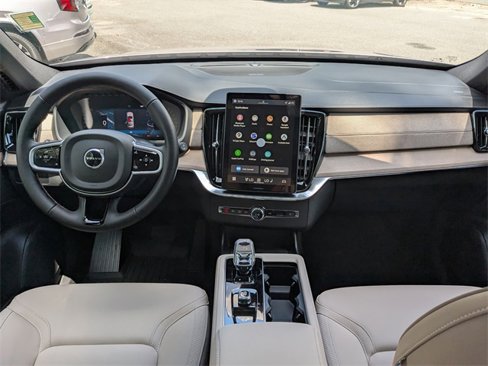 New 2026 Volvo XC90 B6 Plus w/ Protection Package Premier image 16