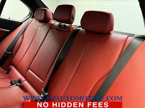 Used 2017 BMW 330i xDrive Sedan image 16