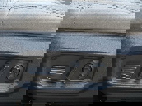 New 2025 Toyota Tundra Limited image 32