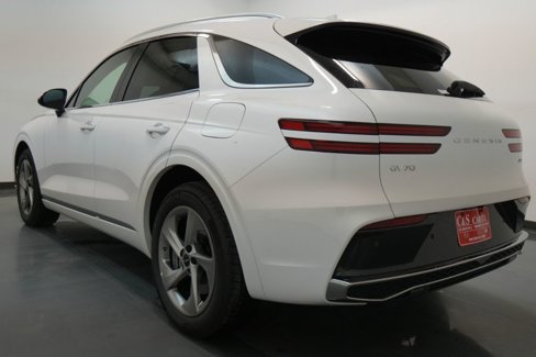 New 2026 Genesis GV70 2.5T Select image 13