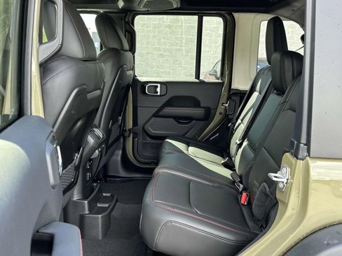 New 2025 Jeep Wrangler Unlimited Rubicon w/ Technology Group image 13