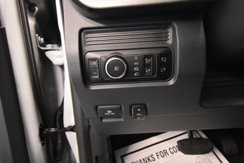 New 2025 Ford F250 Platinum image 8