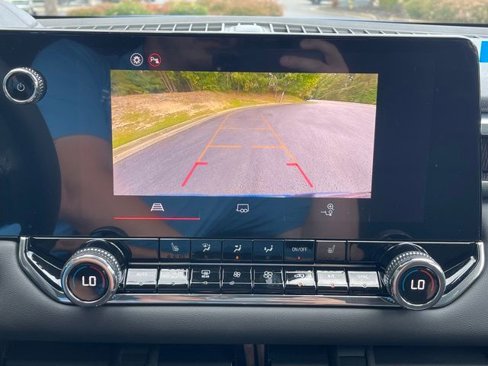 New 2026 GMC Canyon Elevation w/ Convenience Package image 11
