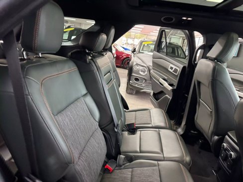 Used 2022 Ford Explorer Timberline image 16