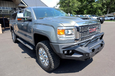Used 2018 GMC Sierra 2500 Denali w/ Duramax Plus Package image 3