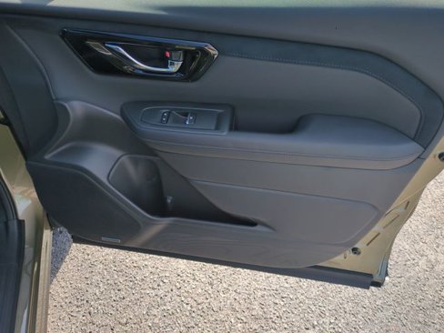 New 2025 Subaru Forester Limited image 38